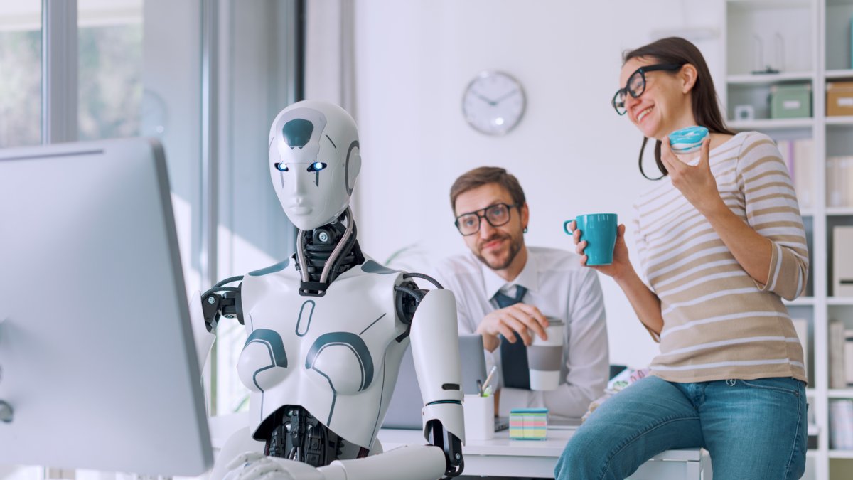 Cuatro tendencias digitales que definirán la interacción entre humanos e inteligencia artificial en 2026, según informe