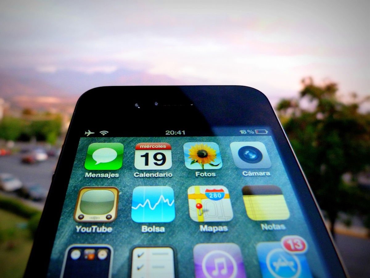 El iPhone 4 se está poniendo de moda en TikTok y nadie sabe por qué