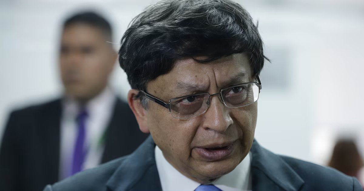 El presidente de la Corte Constitucional se declaró impedido para debatir la emergencia económica de Petro: esto argumentó
