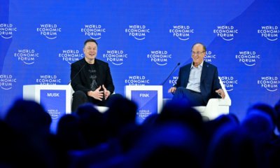 Elon Musk asegura que la IA superará la inteligencia humana y cambiará la vida con robots: 'En cinco años'