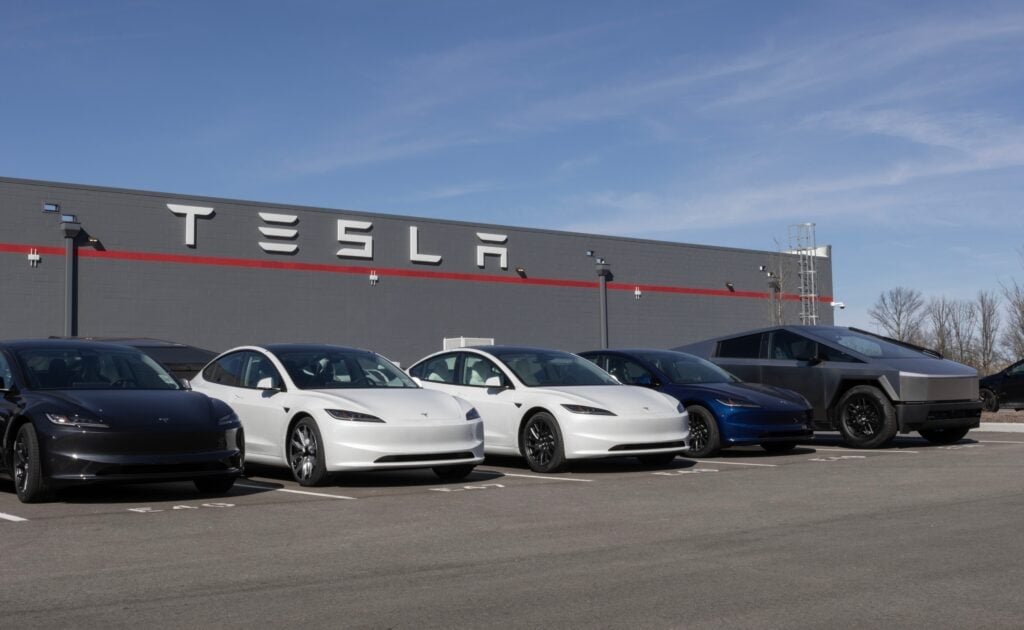 Gary Black descarta ponerse corto en Tesla pese a dudas de valoración