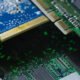 Hay un material del que depende el futuro del iPhone y de la IA. Y casi todo lo fabrica la misma empresa japonesa