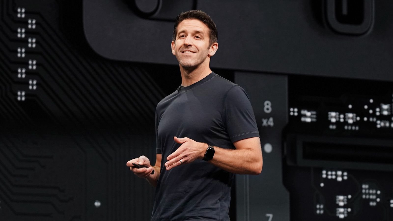 John Ternus de Apple se hace cargo del diseño en el último movimiento de sucesión del CEO