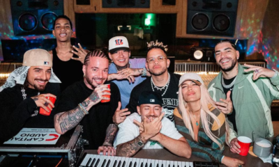 Karol G, Ryan Castro y Arcángel sorprendieron con miniconcierto a los residentes de un barrio en Medellín
