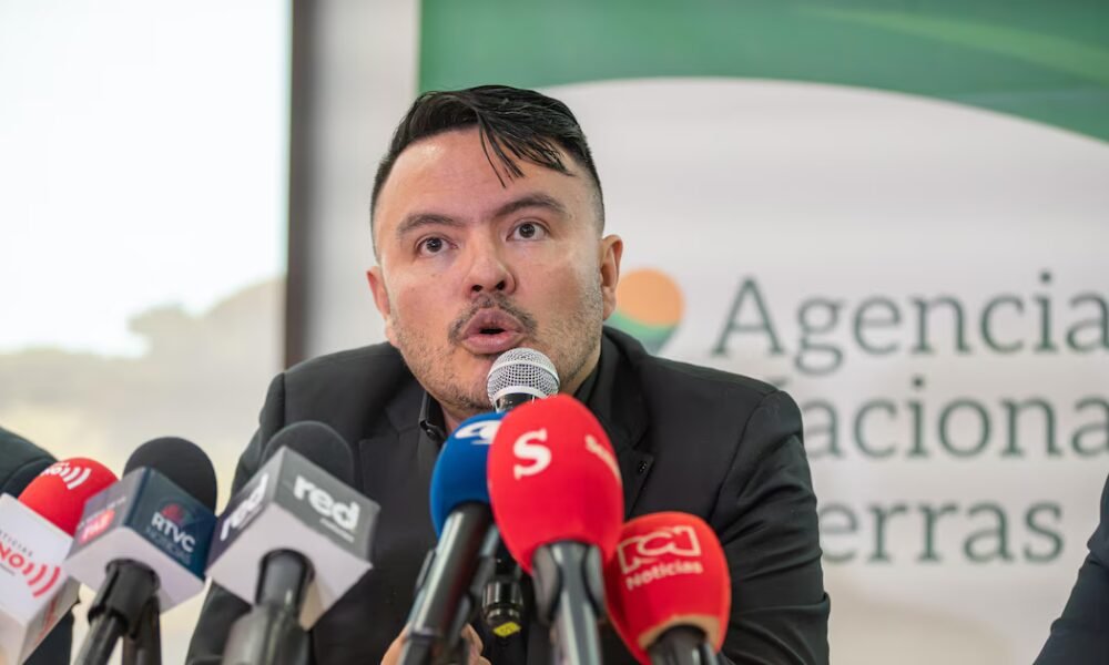 La ANT respondió a la denuncia de Paloma Valencia sobre el presunto cobro de comisiones: director lanzó pulla a la candidata