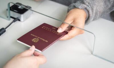 La Contraloría advierte riesgos en el nuevo modelo de pasaportes: señaló sobrecostos y retrasos en la provisión de documentos
