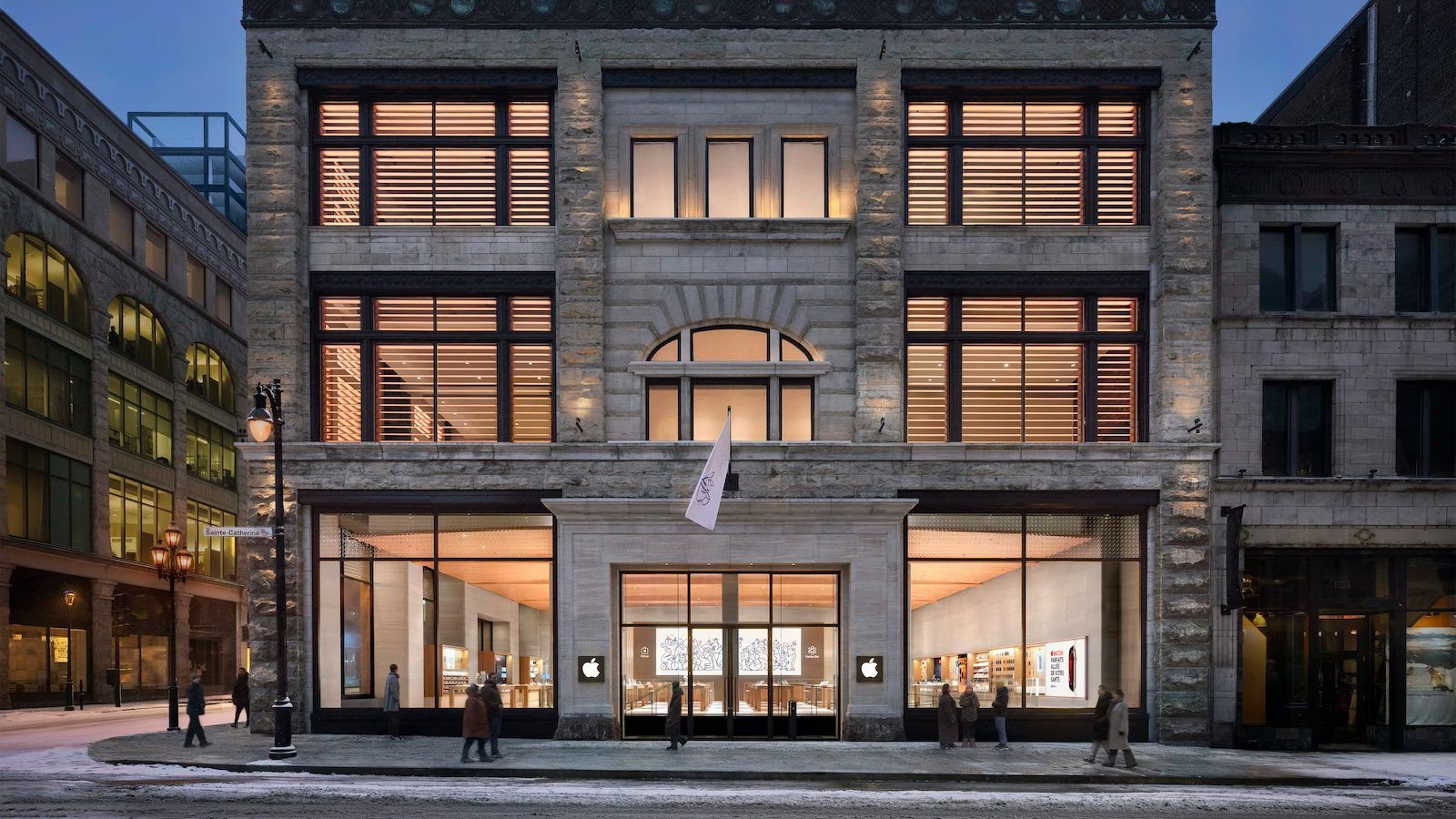 La nueva Apple Store ya está abierta en el centro de Montreal