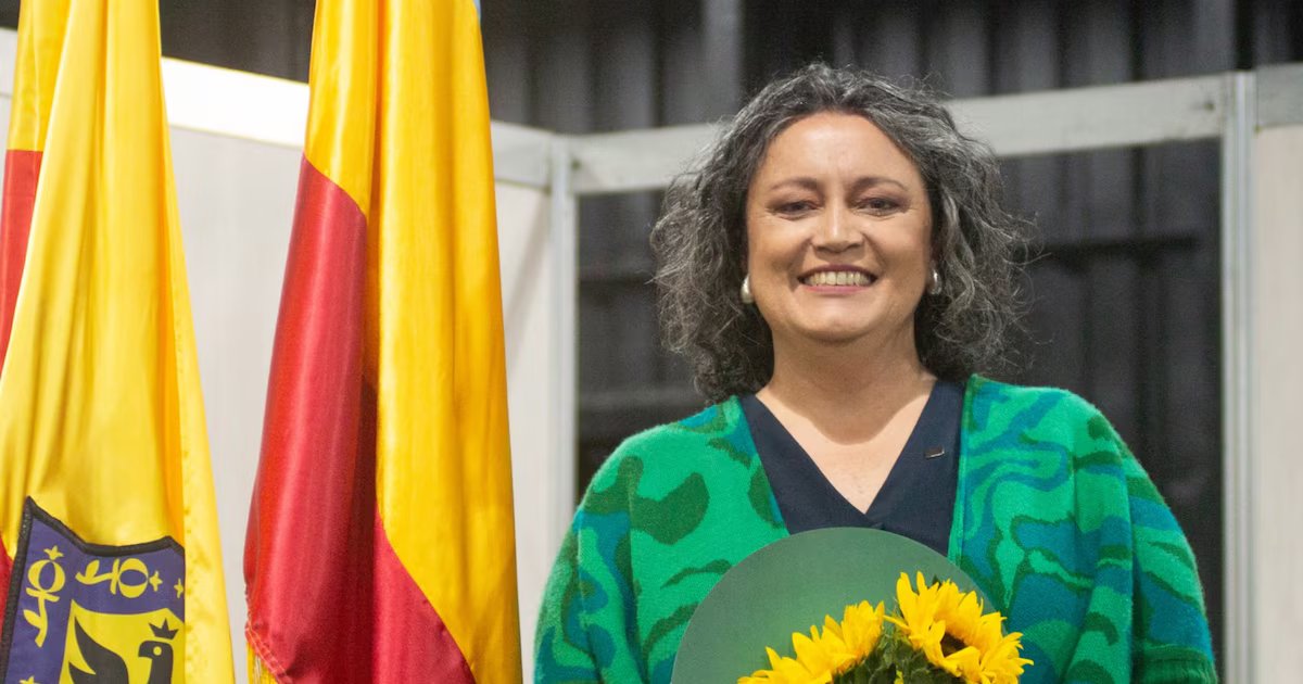 “Make Colombia antiguerrilla again”, el mensaje de Juan Carlos Pinzón que molestó a Angélica Lozano: “Y este señor fue ministro”