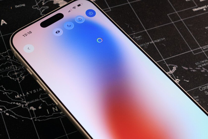 Me cansé de buscar fondos de pantalla, así que pasó a crearlos yo mismo. Esta aplicación es gratuita y consigue que parezcan diseñadas por Apple