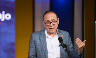 Ministro de Trabajo contestó al alcalde Galán por aumento de pasaje de Transmilenio para el 2026: “Irresponsable”