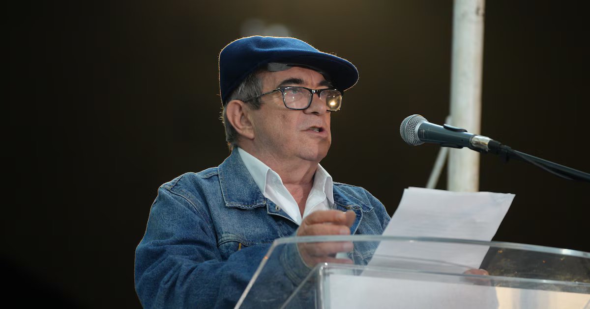 “No salimos del asombro”: Rodrigo Londoño pide a Petro revertir eliminación de subdirección de la UNP para firmantes