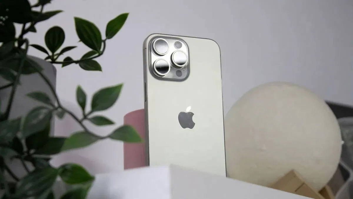 Pantalla ProMotion, construcción de titanio y chip A17 Pro