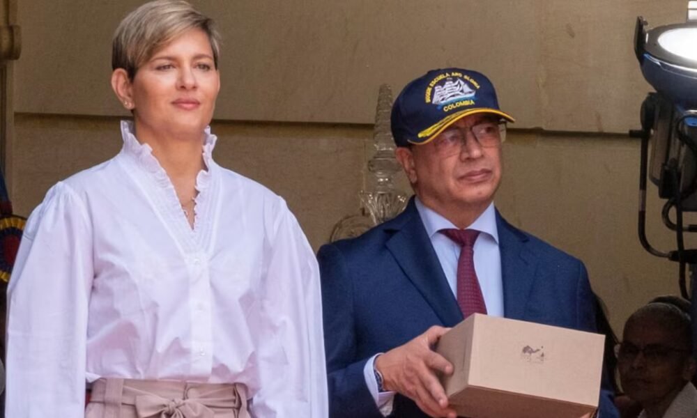 Petro responde por la lista de Clinton y niega uso de recursos públicos para defensa de Verónica Alcocer y Nicolás Petro