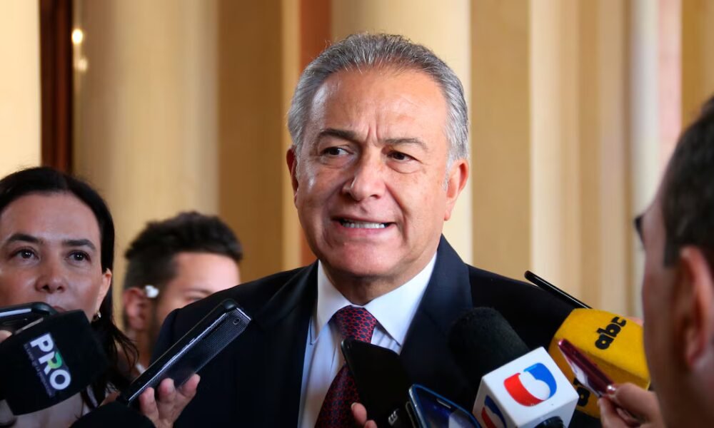Presunta candidatura de Óscar Naranjo a la Presidencia tomaría fuerza con eventual respaldo de Juan Manuel Santos