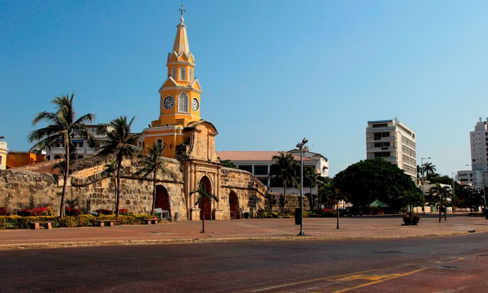 Robaron a un turista extranjero mientras realizaba actos sexuales en pleno centro histórico de Cartagena: todo quedó en video