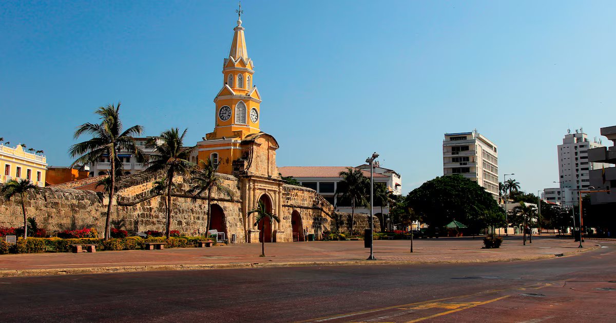 Robaron a un turista extranjero mientras realizaba actos sexuales en pleno centro histórico de Cartagena: todo quedó en video