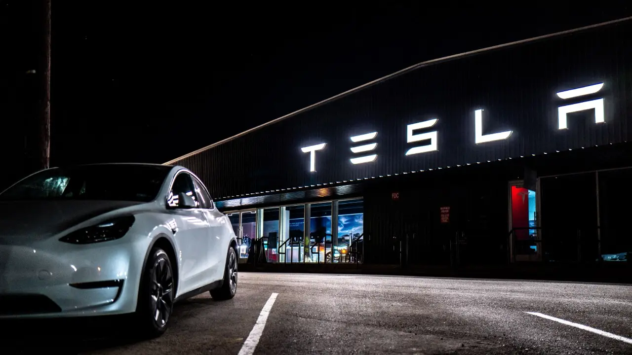Si compró un Tesla, esto es lo que debe saber para asegurarlo en Colombia