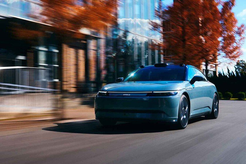 Sony ya ha comenzado a producir su coche eléctrico. Y le come la tostada a Tesla en lo único que ahora le importa a Elon Musk
