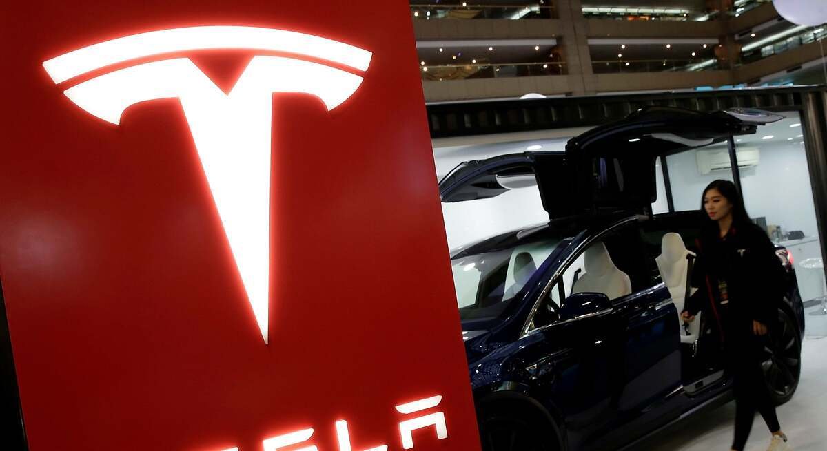 Tesla arranca el año como la única entre las 'Siete Magníficas' sin potencial alcista
