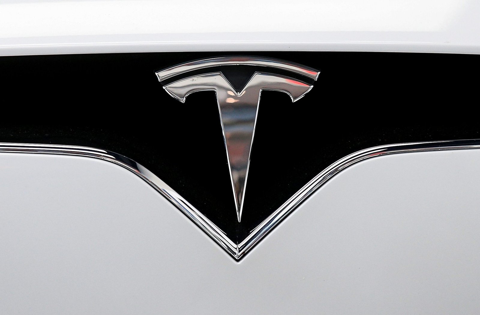 Tesla cobrará una suscripción para algunas funciones de asistencia en carreteras en EE.UU. y Canadá