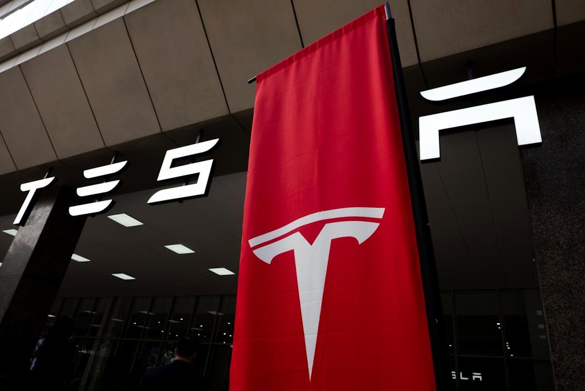 Tesla es destronado por BYD tras caída de 8,6% en ventas anuales