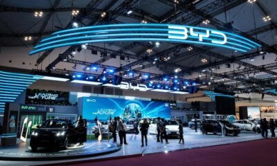 Tesla sufre en 2025 caída otra de ventas y cede a la china BYD el título de mayor fabricante de vehículos eléctricos - El Mundo