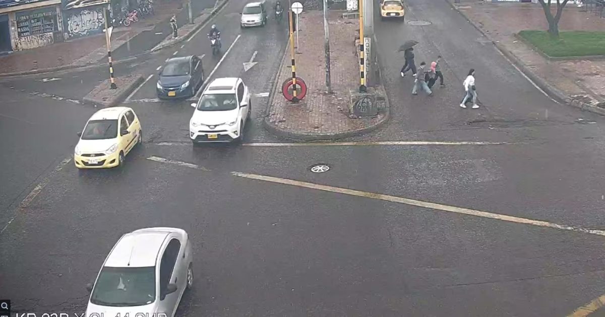 Varias familias resultaron afectadas por las fuertes lluvias en Bogotá: algunas personas tuvieron que dormir fuera de sus viviendas