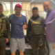Video: presunto estafador y abusador sexual colombo-danés fue visto paseando en su carro de alta gama escoltado por la Policía