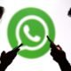 WhatsApp toma la decisión de dejar de ser funcional con varios celulares porque ya no son compatibles con ciertas funciones. REUTERS/Dado Ruvic/Ilustración