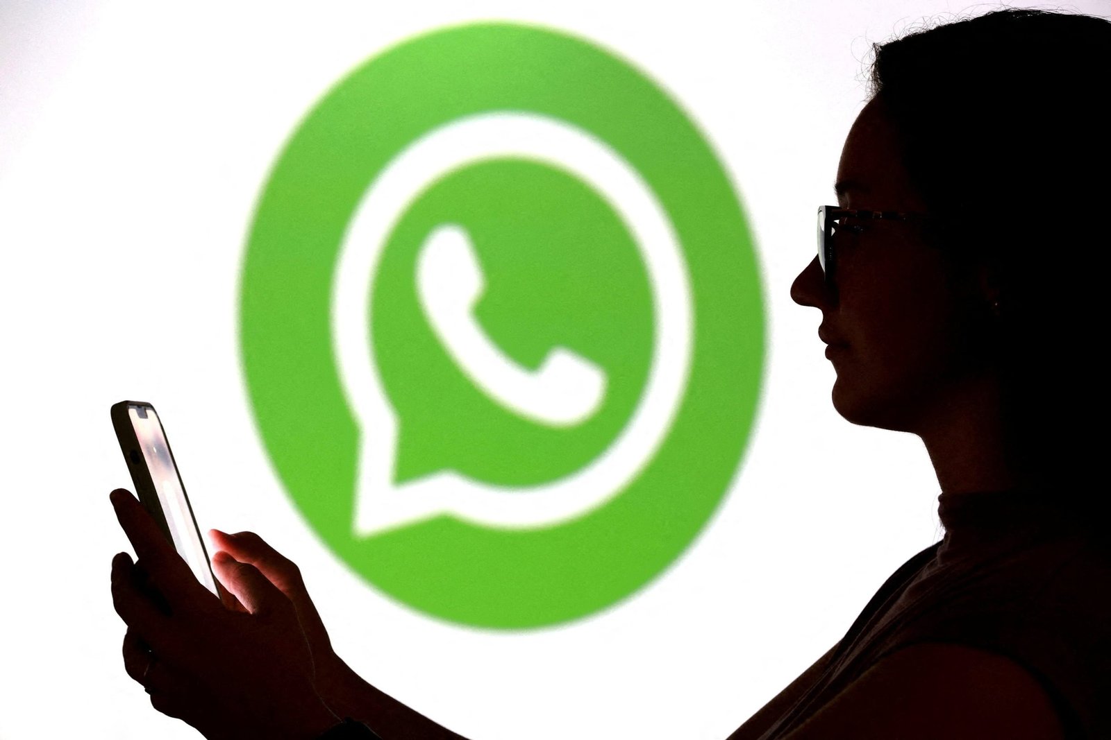 WhatsApp para iPhone: Nueva función para gestionar espacio en chats