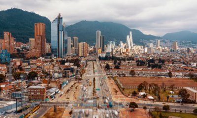 ¿Cuántos predios y vehículos están obligados a pagar sus impuestos en Bogotá y en qué se invierte el dinero recaudado?