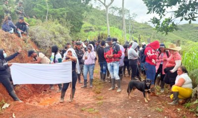 Así fue la acalorada asonada de unas 400 personas contra soldados de la Tercera División en zona rural de Jamundí: '¡Ojo con las minas!'