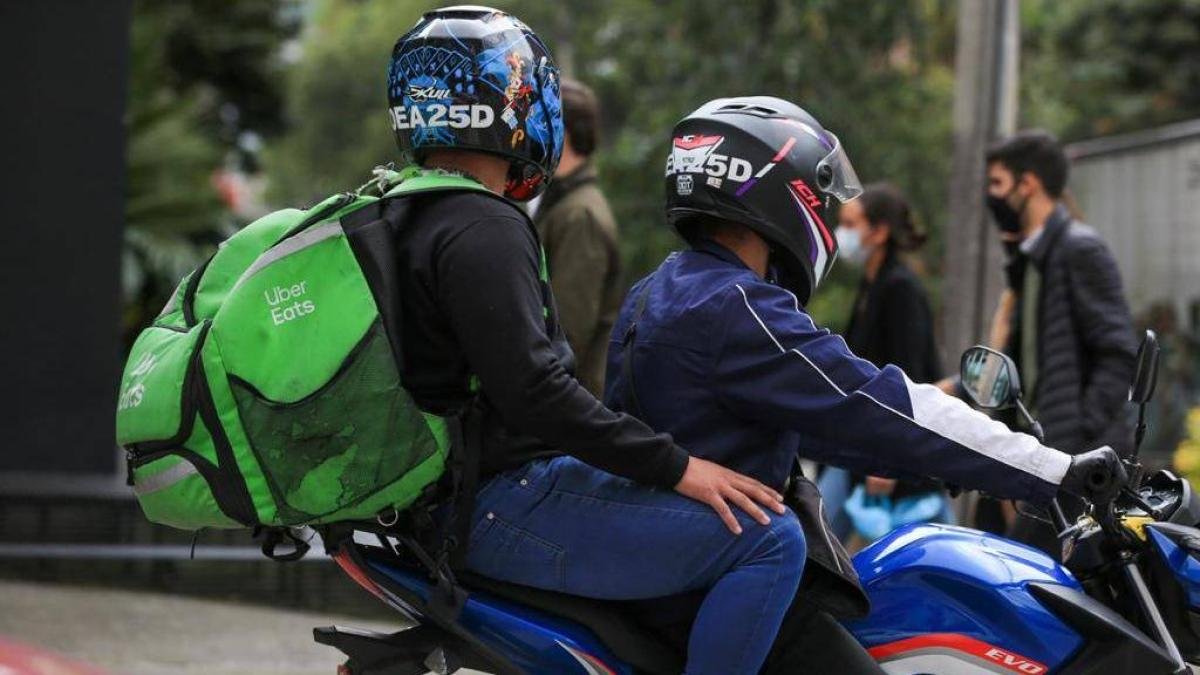 Barranquilla mantiene la prohibición del parrillero hombre en sectores priorizados de la ciudad