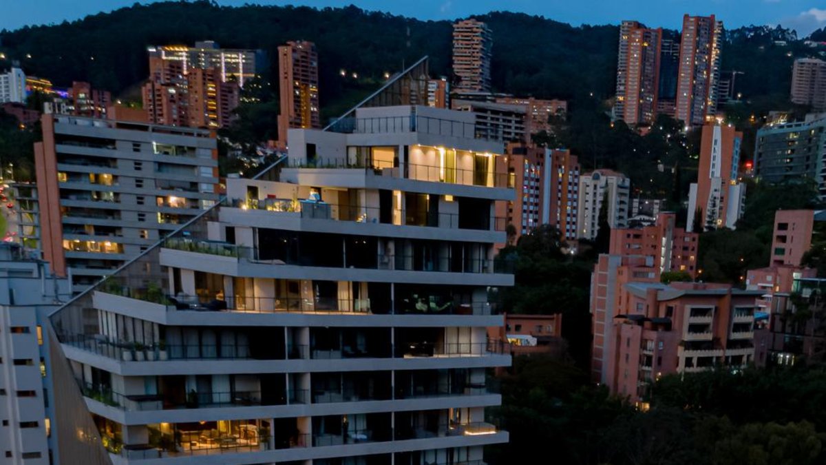 Medellín factura $76.000 millones al mes por alquileres turísticos