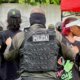 decretan toque de queda para menores y restricción del parrillero hombre