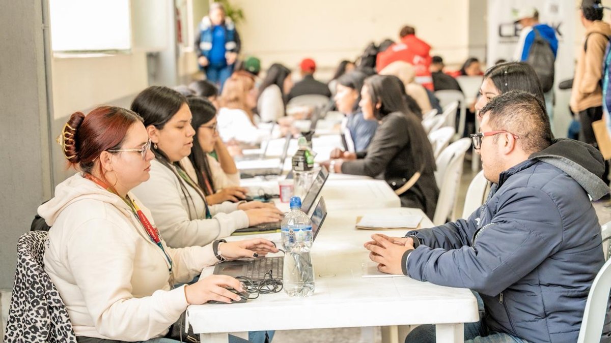 Más de 1.200 empleos disponibles en Bogotá, 270 de ellos son para profesionales con maestría