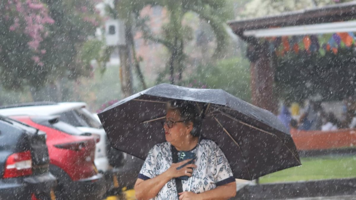 activan restricciones en playas y alertas por emergencias