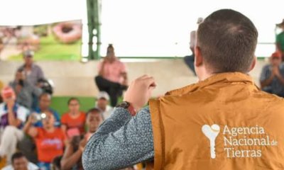 Mafias de tramitadores estarían estafando a comunidades étnicas en 25 departamentos, suplantando funcionarios de la ANT para realizar cobros ilegales.