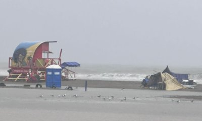 Cartagena mantiene izada la bandera roja en zona insular ante la llegada de olas de 3 metros de altura y más en medio de frente frío