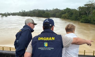cayó con su moto del puente que por fuertes lluvias había colapsado sobre río Mulatos