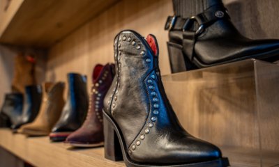 Empresas del barrio El Restrepo de Bogotá buscan aumentar sus ventas y abrir nuevos mercados en la feria internacional del cuero y el calzado.