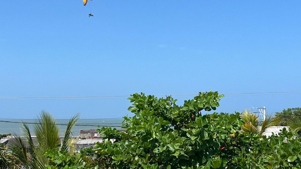 Salió el sol en el Caribe pero se mantienen las alertas y restricciones hasta el sábado por el mar de fondo y vientos en todo el litoral.