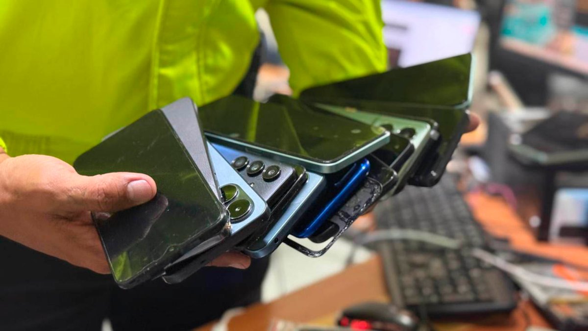 el operativo relámpago que desmanteló una red de recepción en el centro comercial Ópera de Medellín