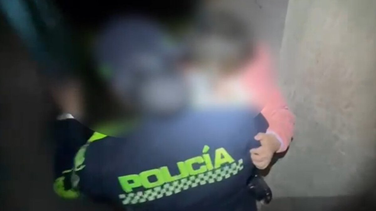 Rescatan un menor de 3 años que habría sido abandonada en una vivienda del norte de Bogotá.