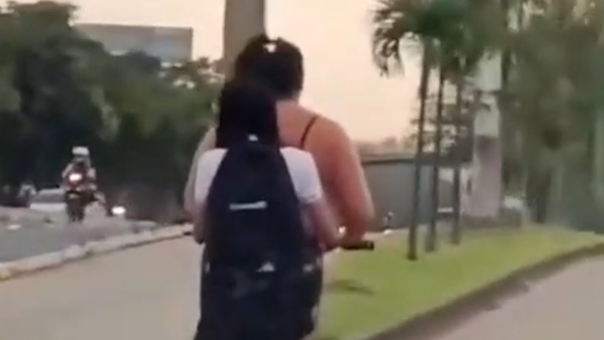 Lo que viene para los policías que habrían insultado a una madre ya su hija, al usar el carril del MIO en Cali: esto dijo la Fuerza Pública