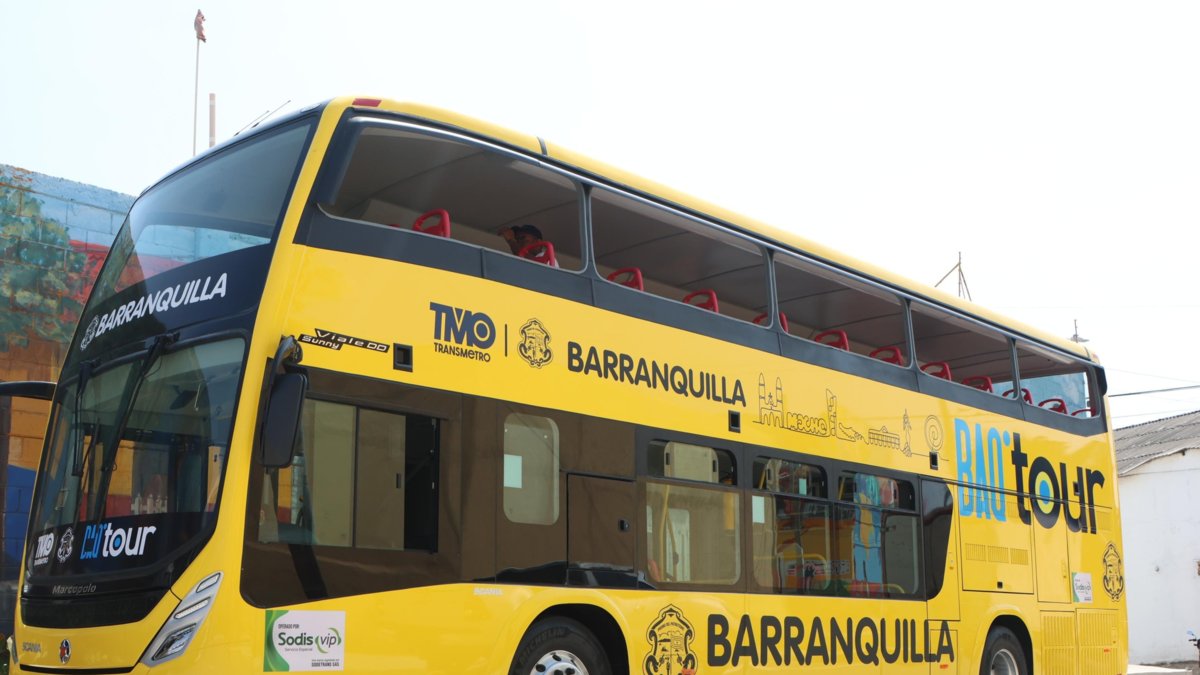 la ciudad estrena su primer bus turístico de doble piso