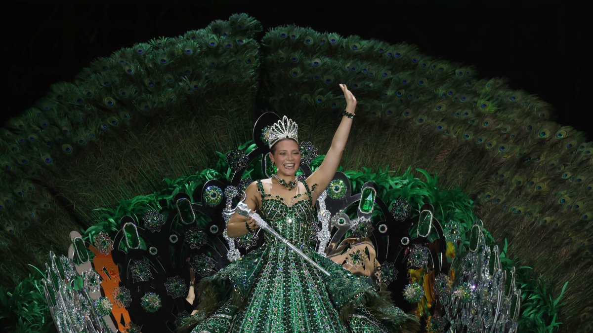 En imágenes la coronación del Carnaval de Barranquilla 2026: así brilló Michelle Char Fernández en la noche mágica del Romelio