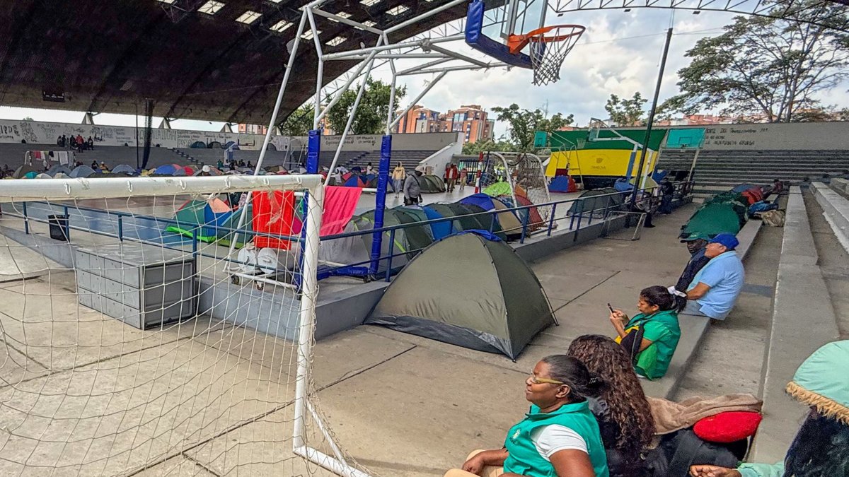 Lo que se sabe sobre la llegada de más de 700 personas del norte del Cauca a Bogotá y su asentamiento en la Universidad Nacional.