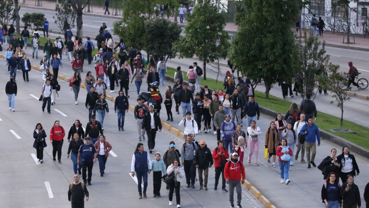 Cinco grandes manifestaciones en tres días provocan caos en la movilidad y el orden público en Bogotá