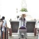 aunque lo tiene prohibido, ofició misa con féretro en plena inspección judicial en Santa Marta